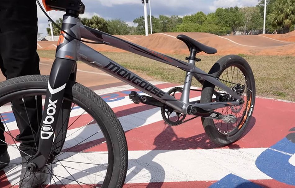 Matty Cranmer Compares The SPEED Differences Between A BMX Freestyle Bike And A Race Bike