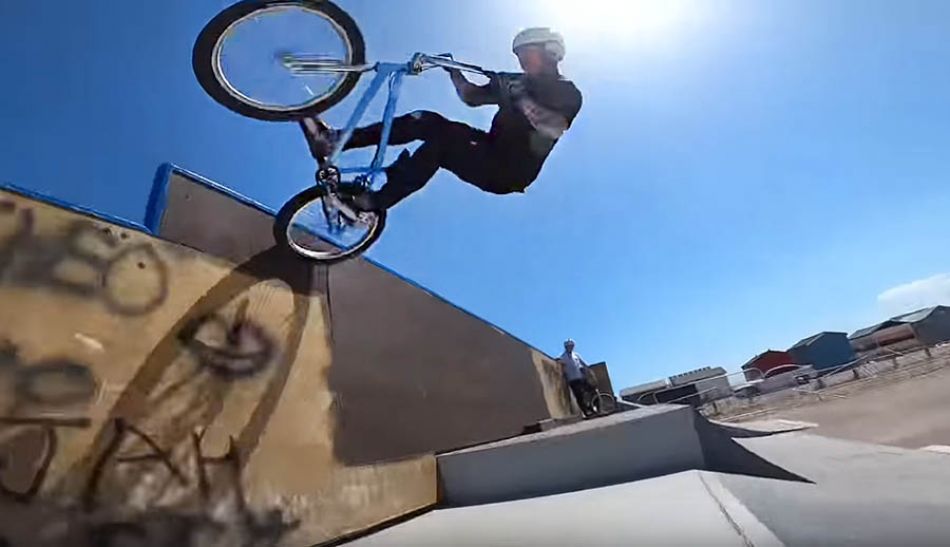 Another bad skatepark bmx session by The Webbie Show