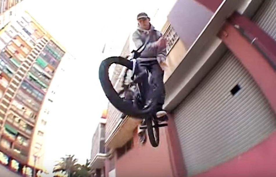 Low Shutter, High Pressure – BMX in BCN by freedombmx