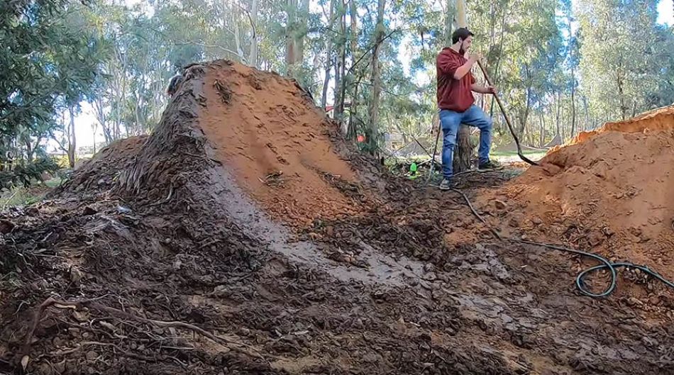Building Creek Dirt Jumps // Part 1 by Aussie Steez