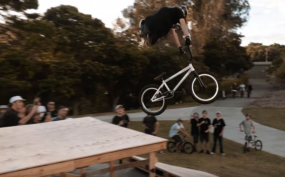 LUXBMX RAW- Off the Couch Jam