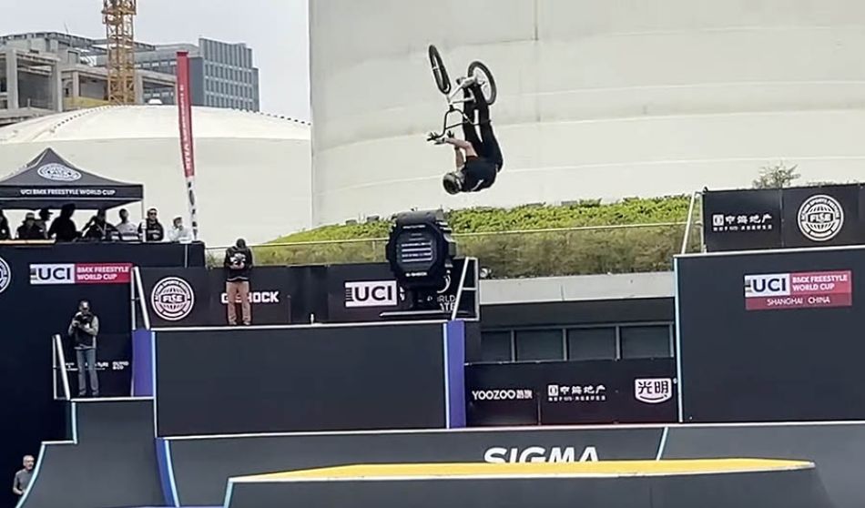 FINALLY BACK AT FISE (SHANGHAI CHINA) by Mike Varga