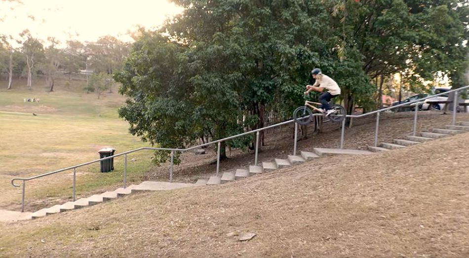 Boyd Hilder&#039;s Vans the circle raw clips by LUXBMX