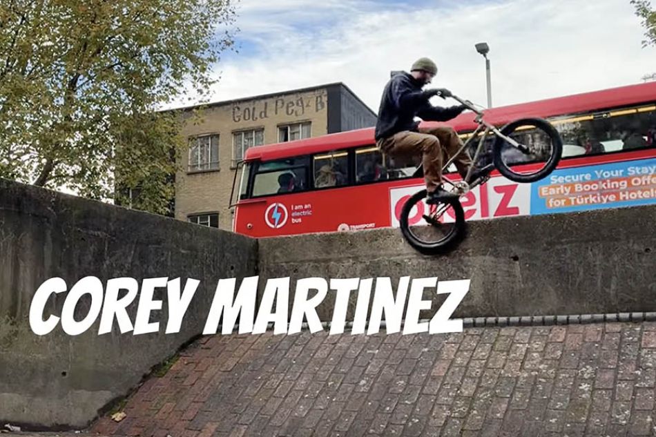 3 WEEKS IN LONDON by Corey Martinez