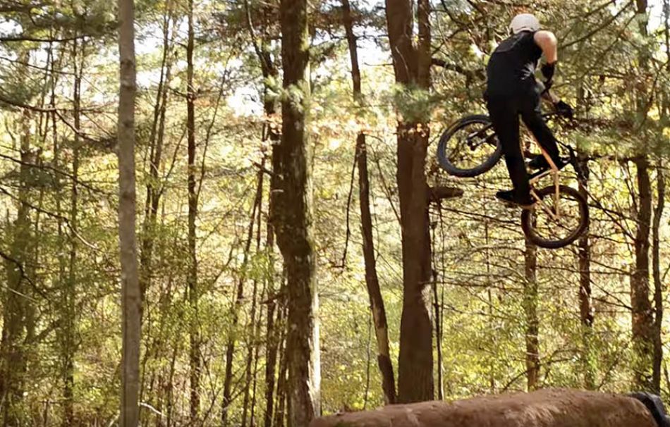 The Vanishing -- Lost clips of Mark Mulville in the New England Woods