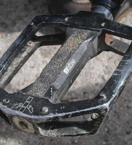Rueben pedal with griptape